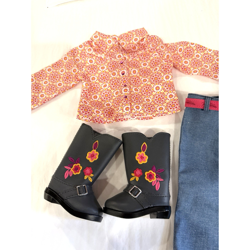 American Girl Saige Parade Outfit Shirt Jeans Boots Belt NIB New In Box - Picture 3 of 14